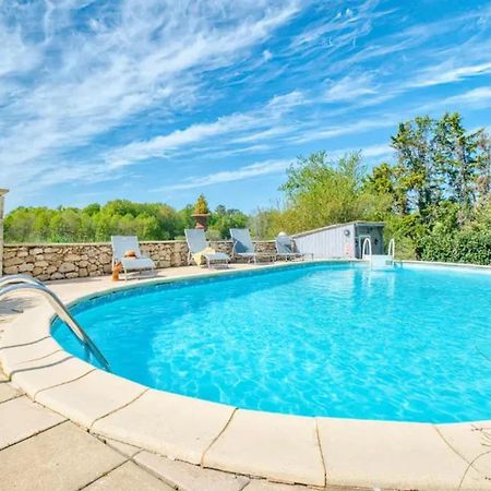 Villa Charmante A Bosset Avec Piscine Partagee Buitenkant foto
