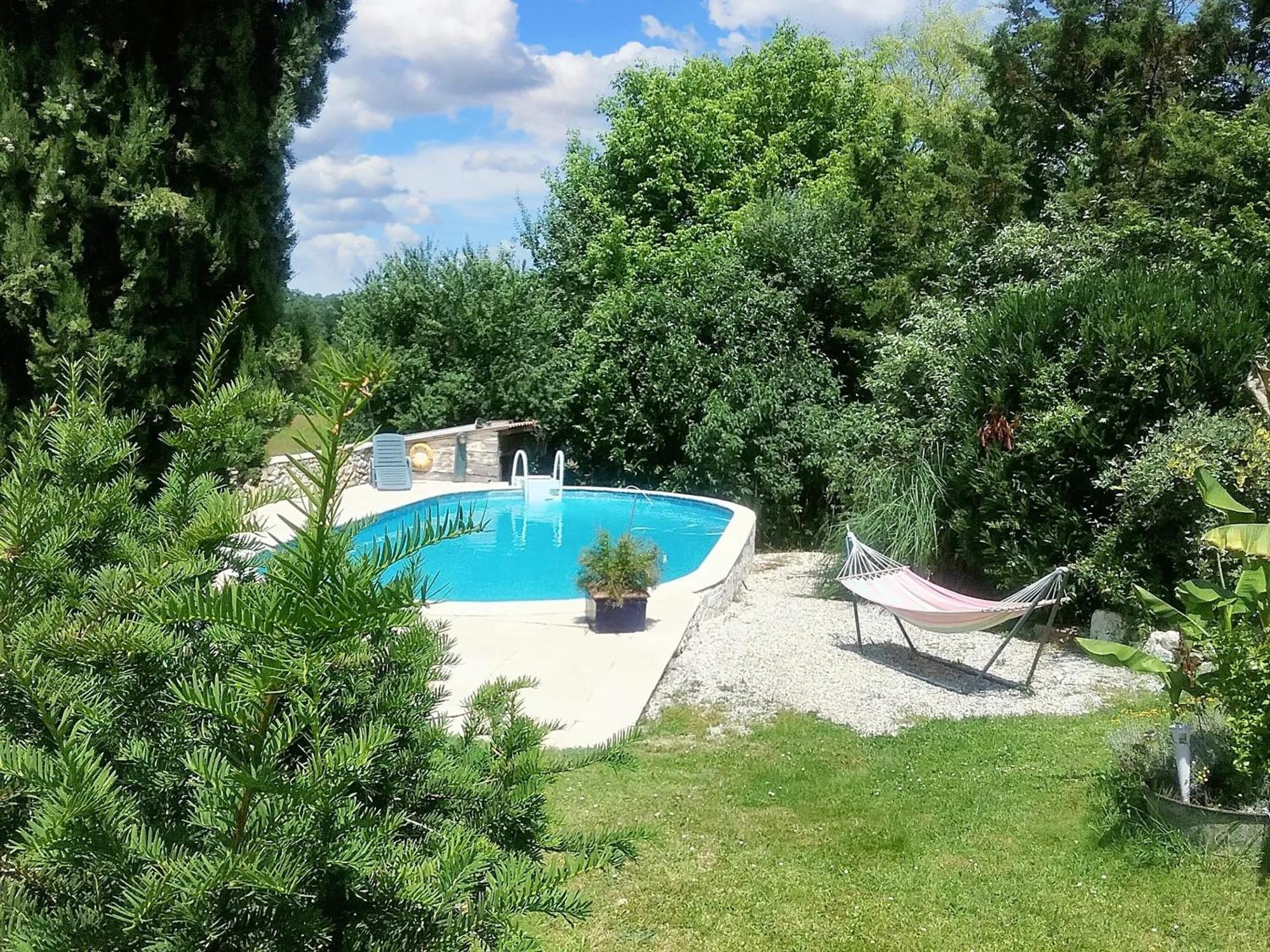 Villa Charmante A Bosset Avec Piscine Partagee Buitenkant foto