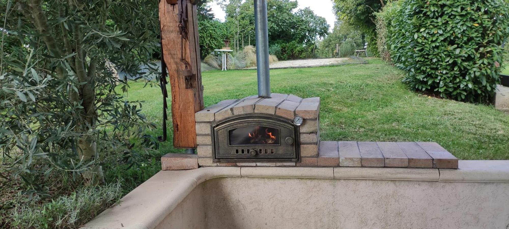 Villa Charmante A Bosset Avec Piscine Partagee Buitenkant foto