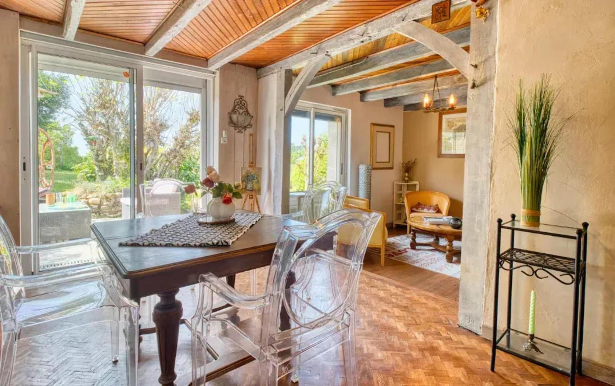 Villa Charmante A Bosset Avec Piscine Partagee Buitenkant foto