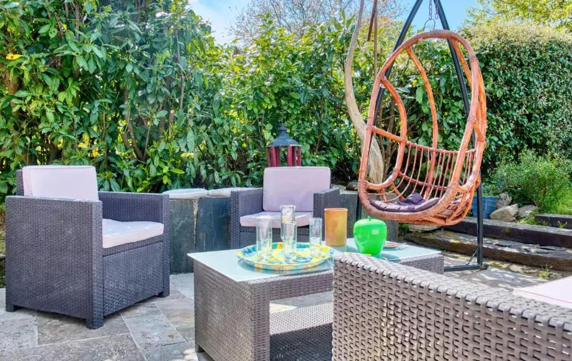 Villa Charmante A Bosset Avec Piscine Partagee Buitenkant foto
